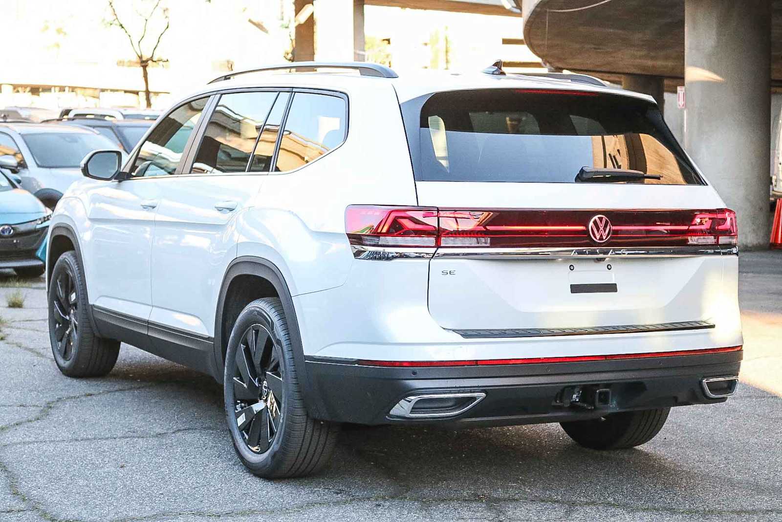 Thumbnail: 2026 Volkswagen Atlas - 8