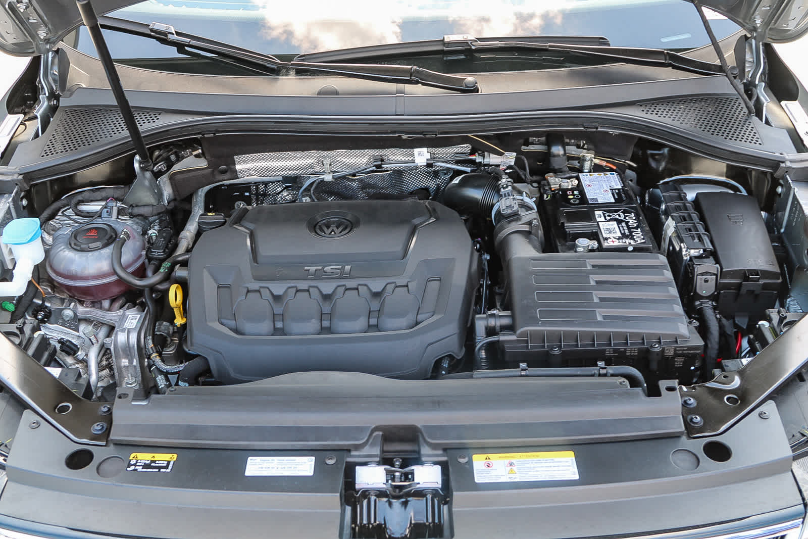 2024 Volkswagen Tiguan S 28