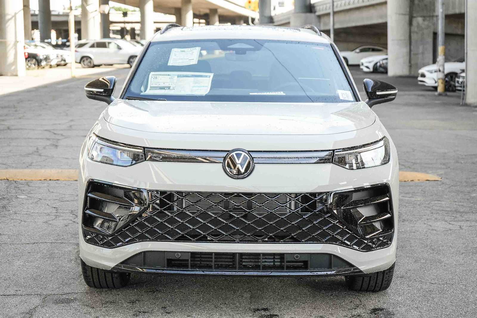 Thumbnail: 2026 Volkswagen Tiguan - 2