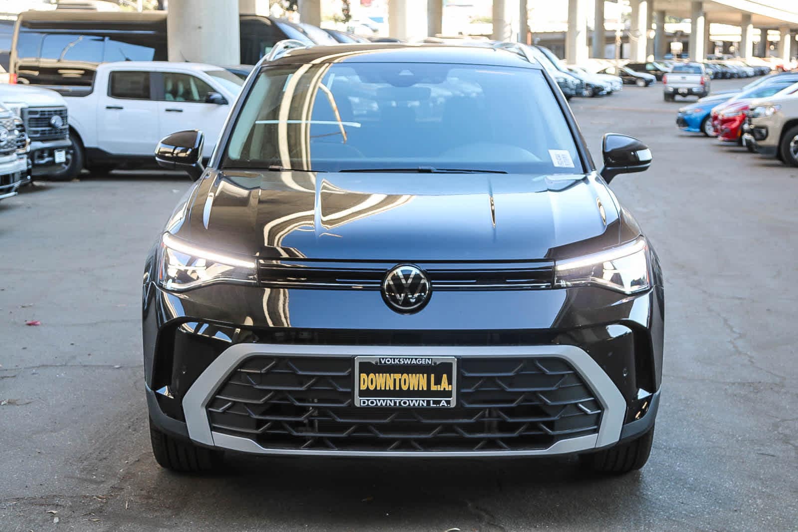 Thumbnail: 2025 Volkswagen Taos - 2