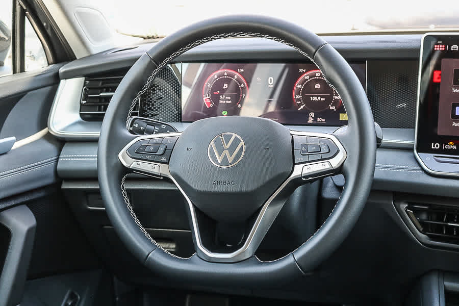 Thumbnail: 2025 Volkswagen Tiguan - 16