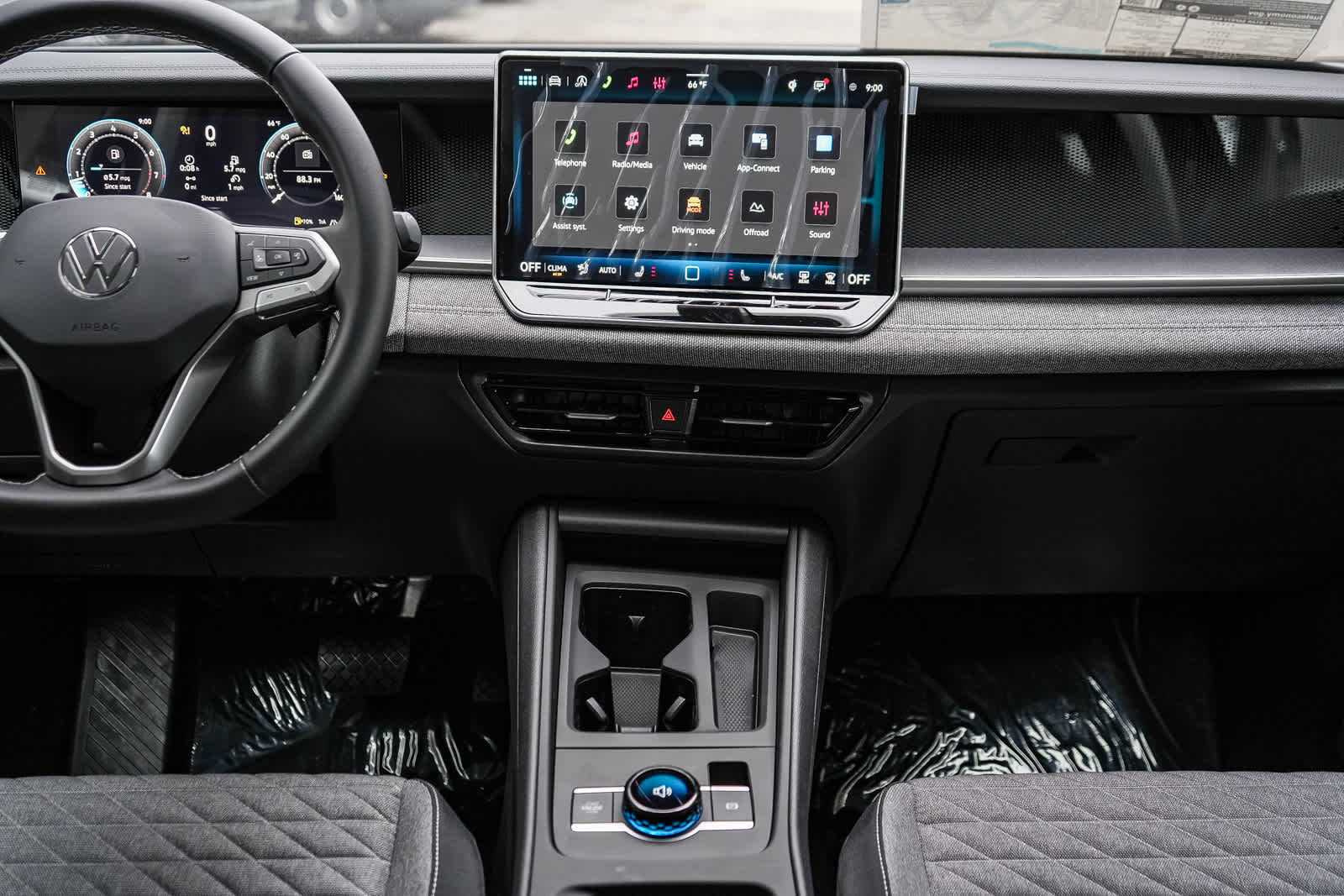 Thumbnail: 2026 Volkswagen Tiguan - 15