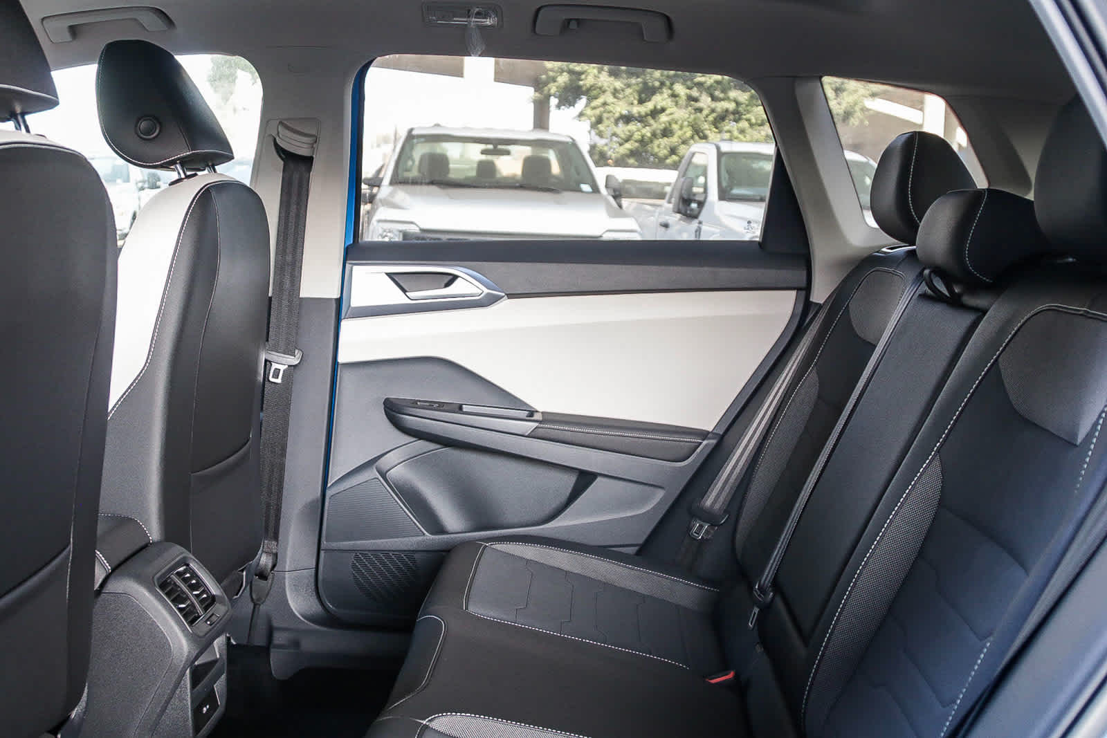 Thumbnail: 2025 Volkswagen Taos - 18