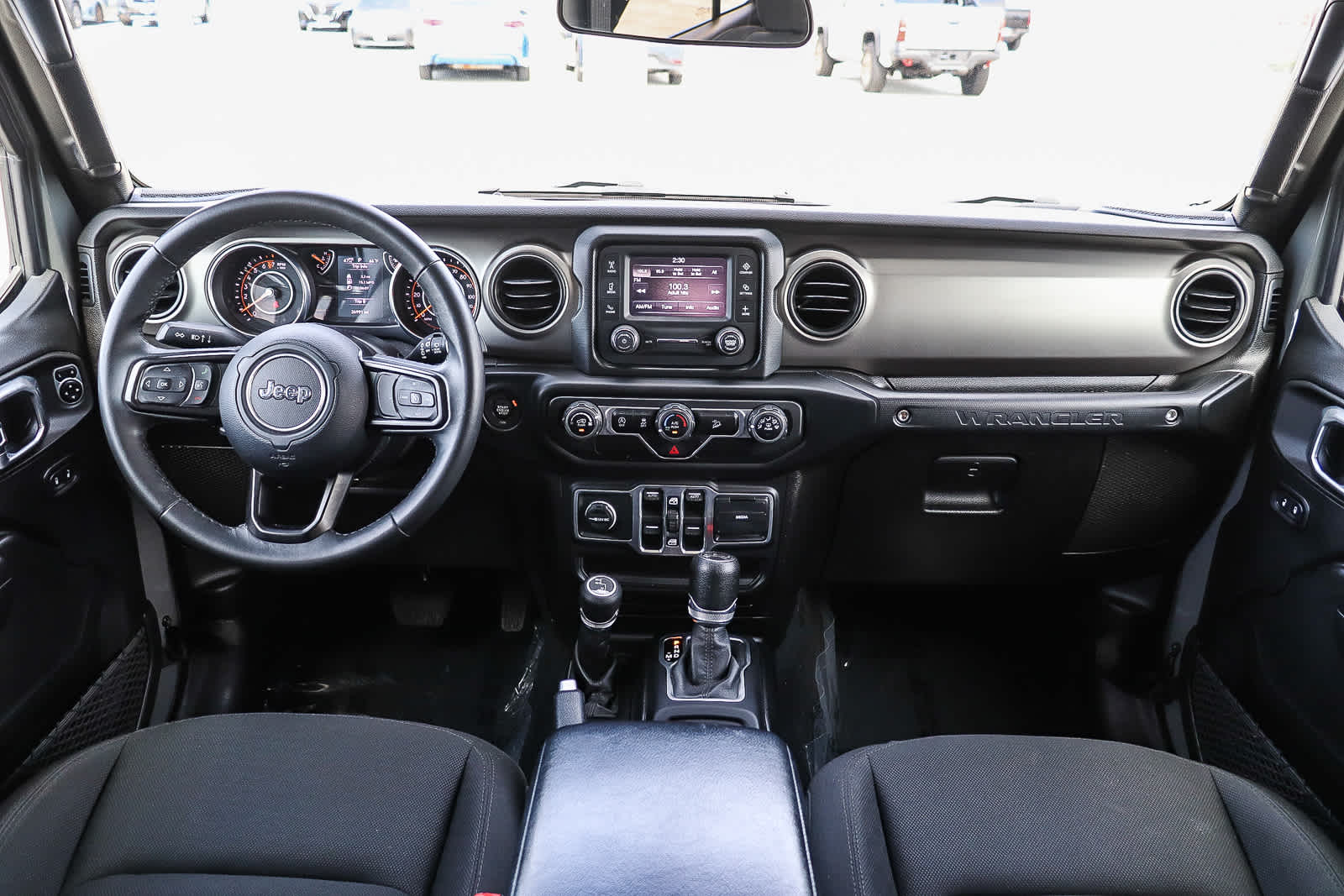 Thumbnail: 2018 Jeep Wrangler - 12