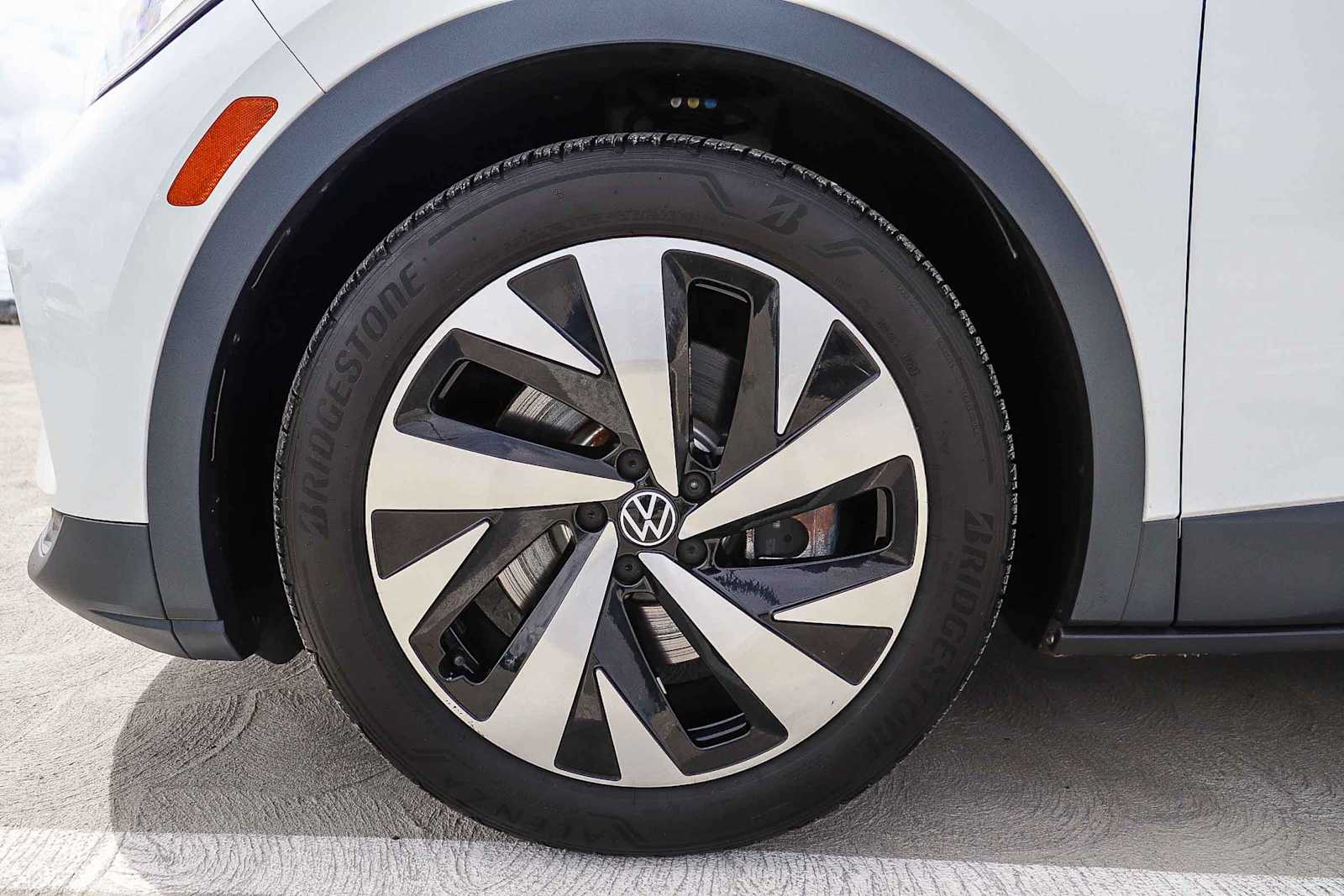 Thumbnail: 2021 Volkswagen ID.4 - 11