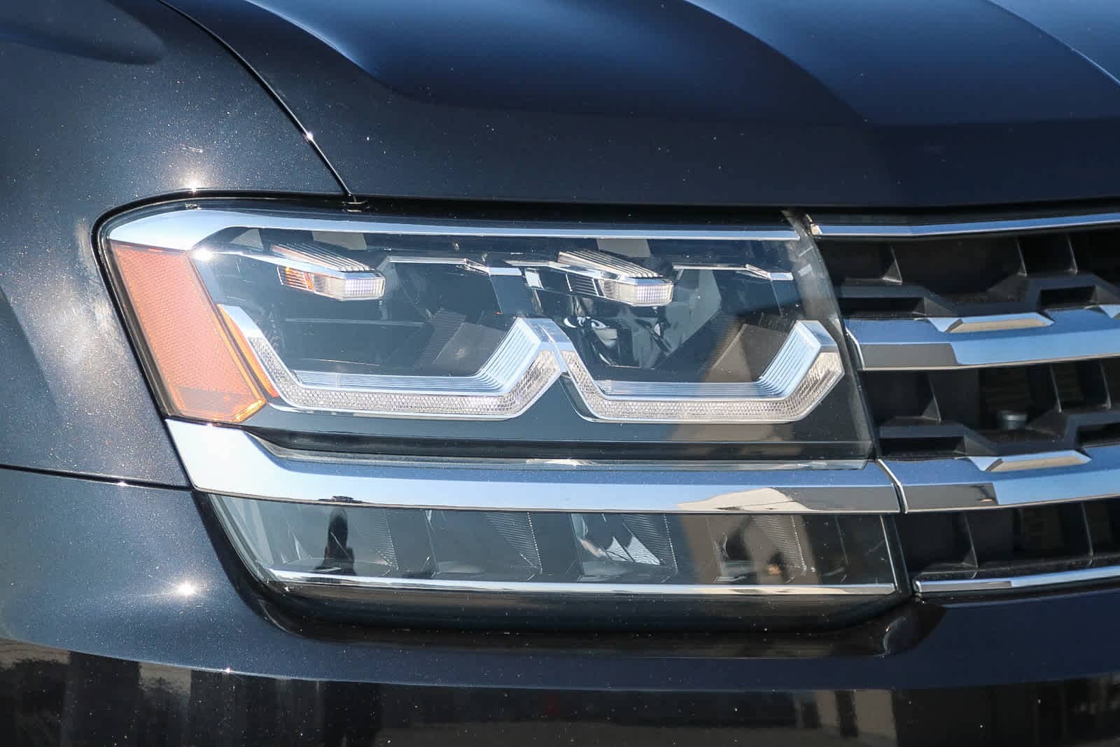 Thumbnail: 2018 Volkswagen Atlas - 4