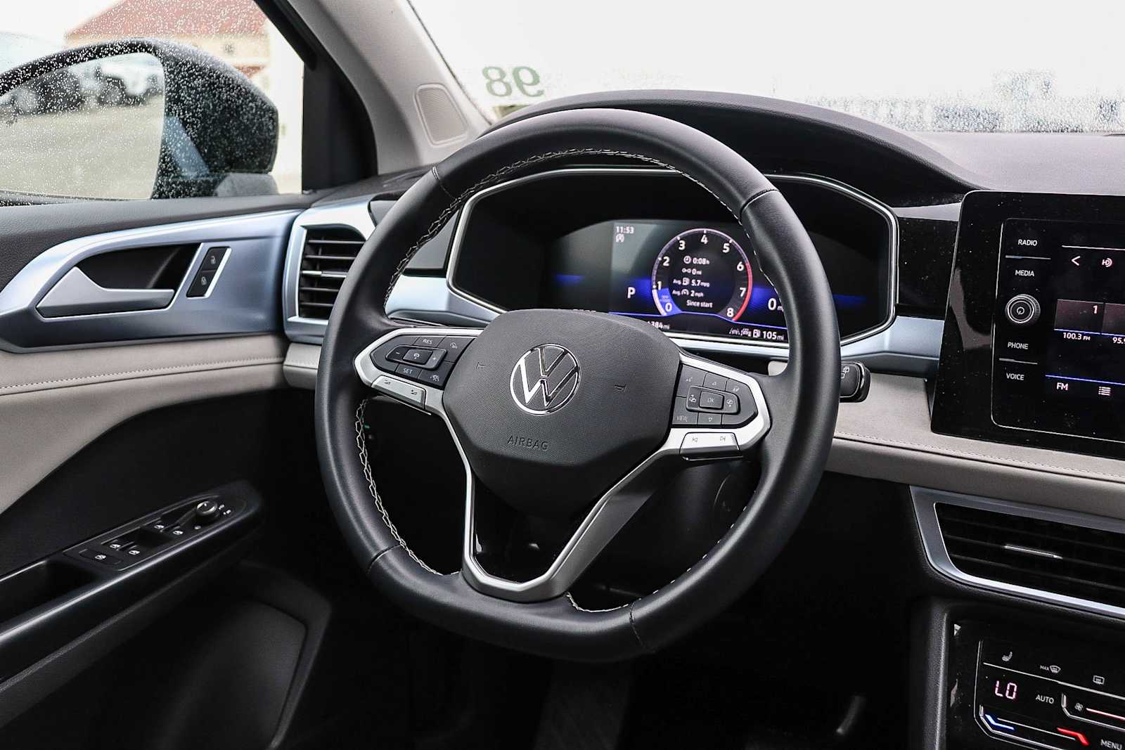 Thumbnail: 2025 Volkswagen Taos - 16