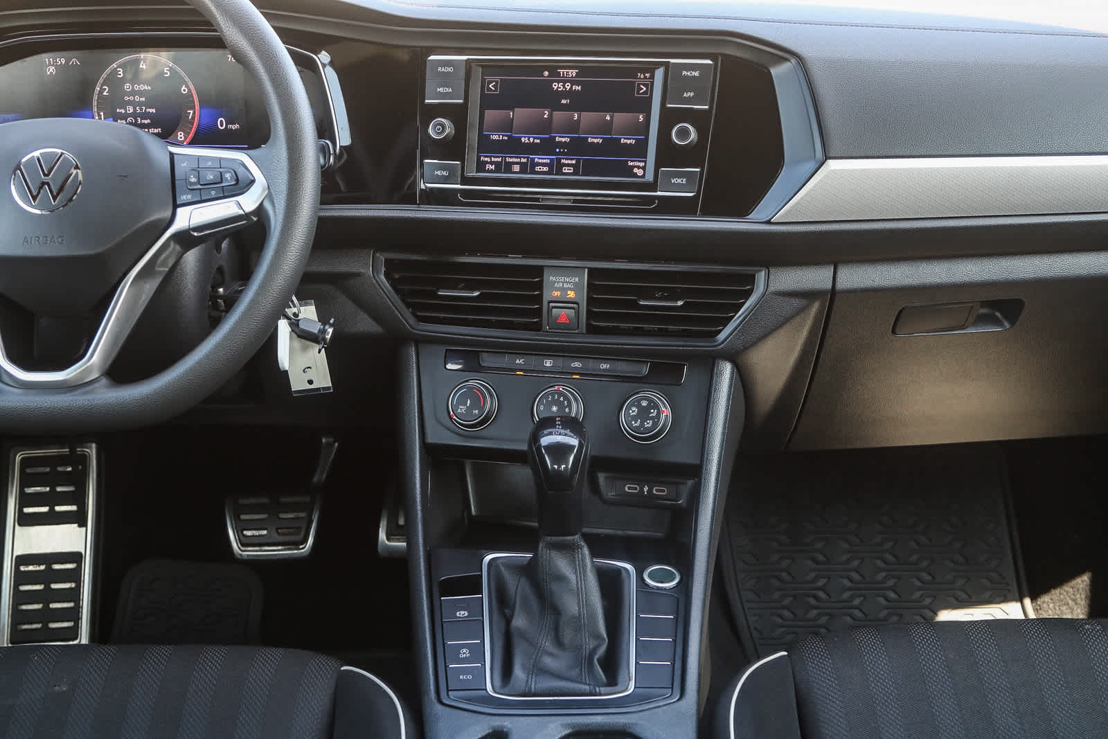 Thumbnail: 2023 Volkswagen Jetta - 13