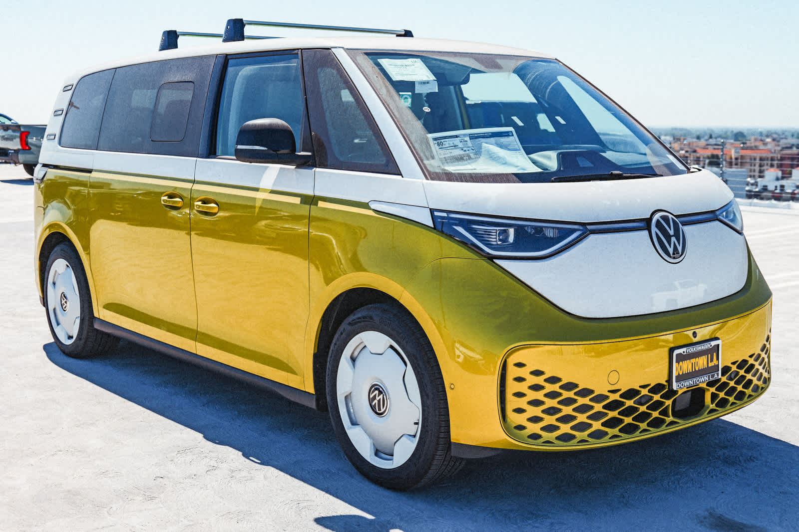 Thumbnail: 2025 Volkswagen ID.Buzz - 3