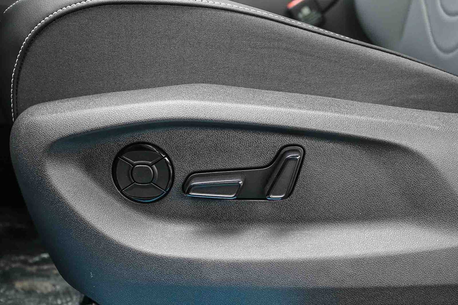 Thumbnail: 2026 Volkswagen Tiguan - 21