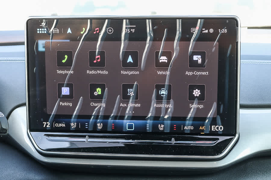 Thumbnail: 2025 Volkswagen ID.4 - 16