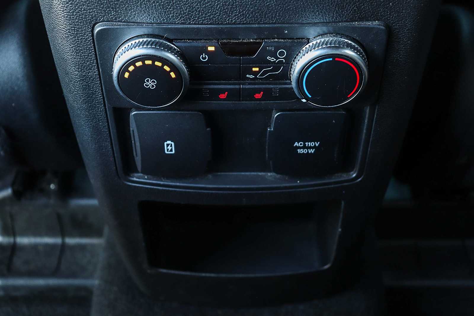 Thumbnail: 2020 Ford Explorer - 21