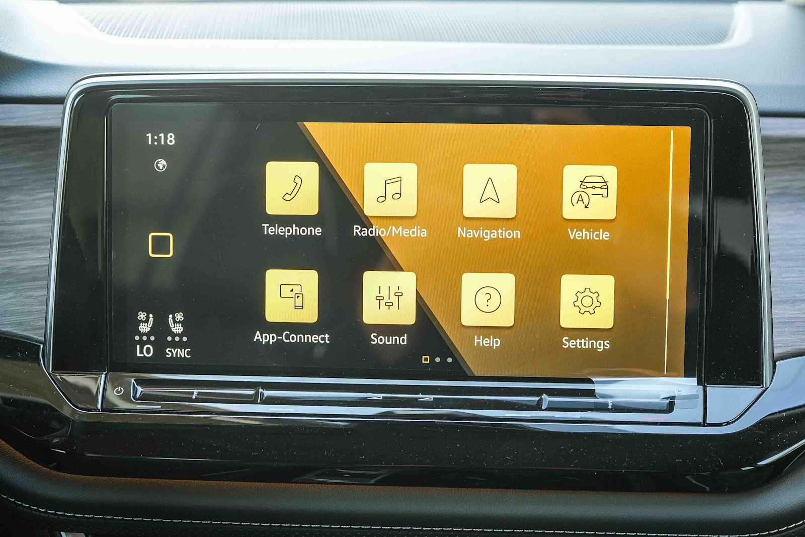 Thumbnail: 2026 Volkswagen Atlas - 16