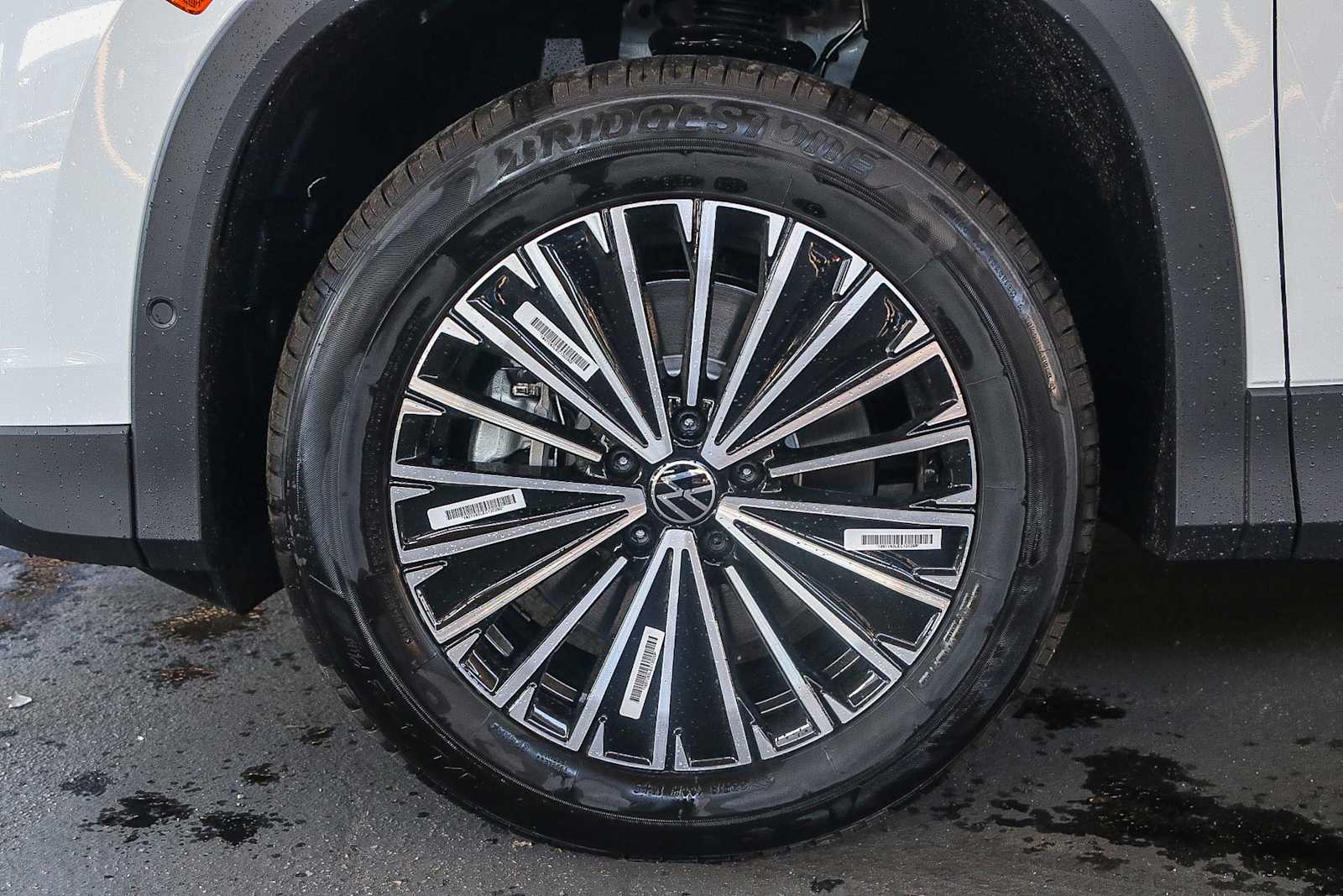 Thumbnail: 2025 Volkswagen Tiguan - 11