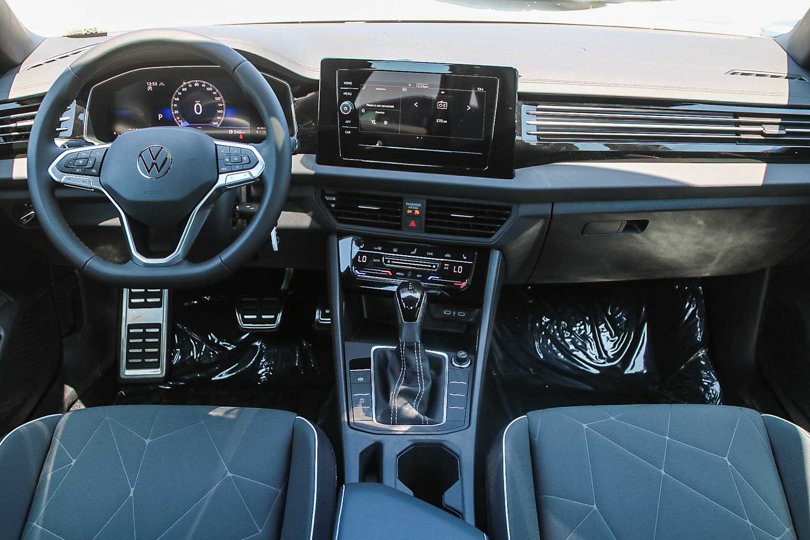 Thumbnail: 2025 Volkswagen Jetta - 13