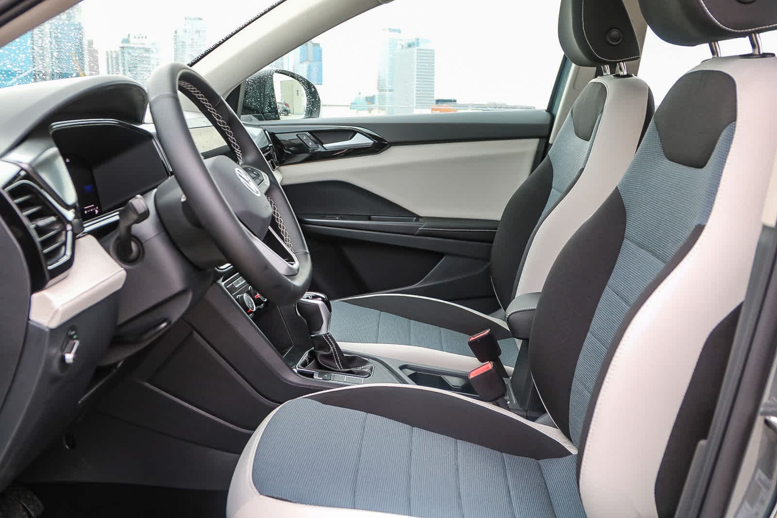 Thumbnail: 2025 Volkswagen Taos - 18