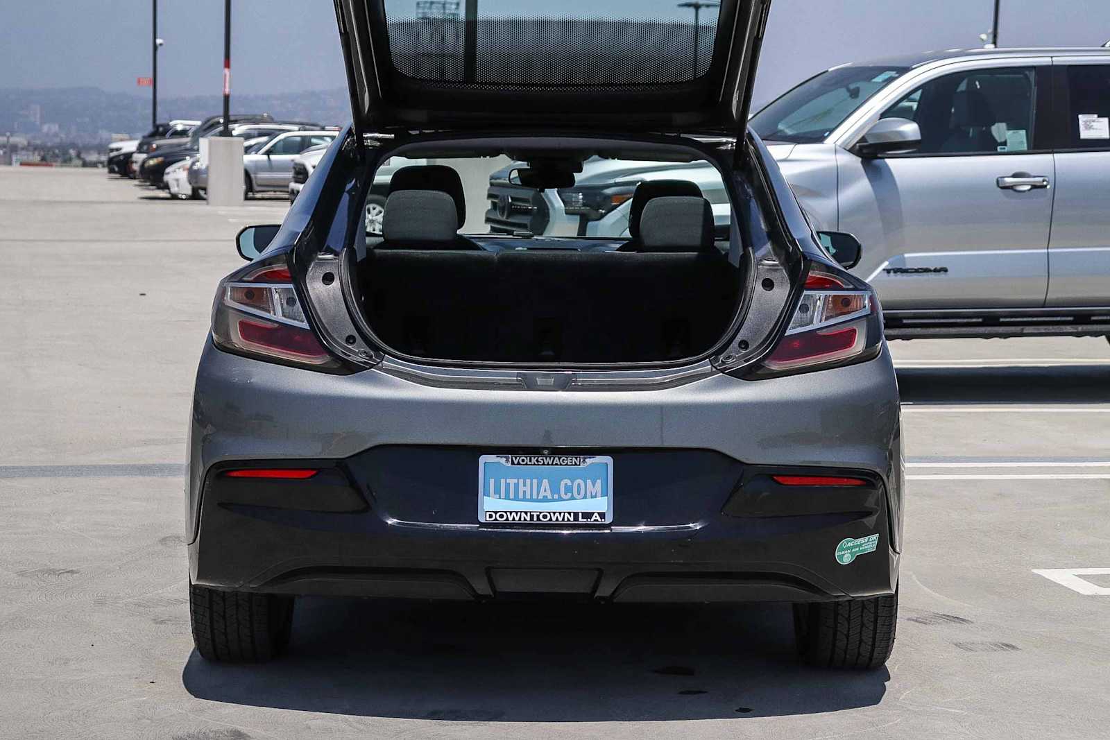 Thumbnail: 2017 Chevrolet Volt - 27