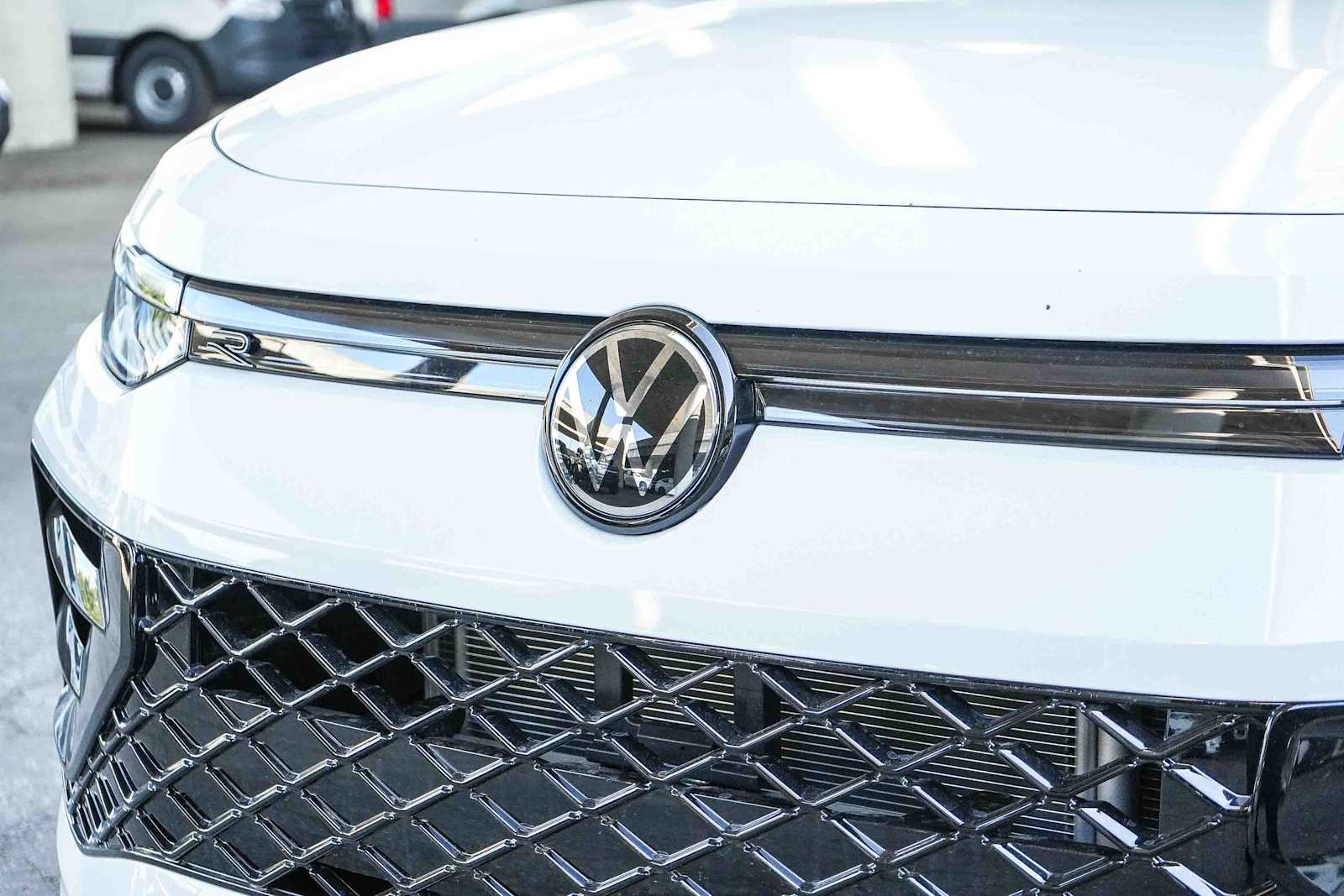 Thumbnail: 2026 Volkswagen Tiguan - 5