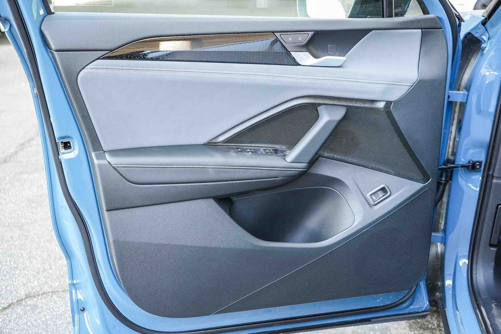 Thumbnail: 2026 Volkswagen Tiguan - 23