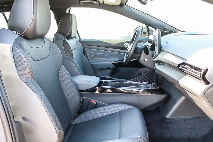 Thumbnail: 2025 Volkswagen ID.4 - 18