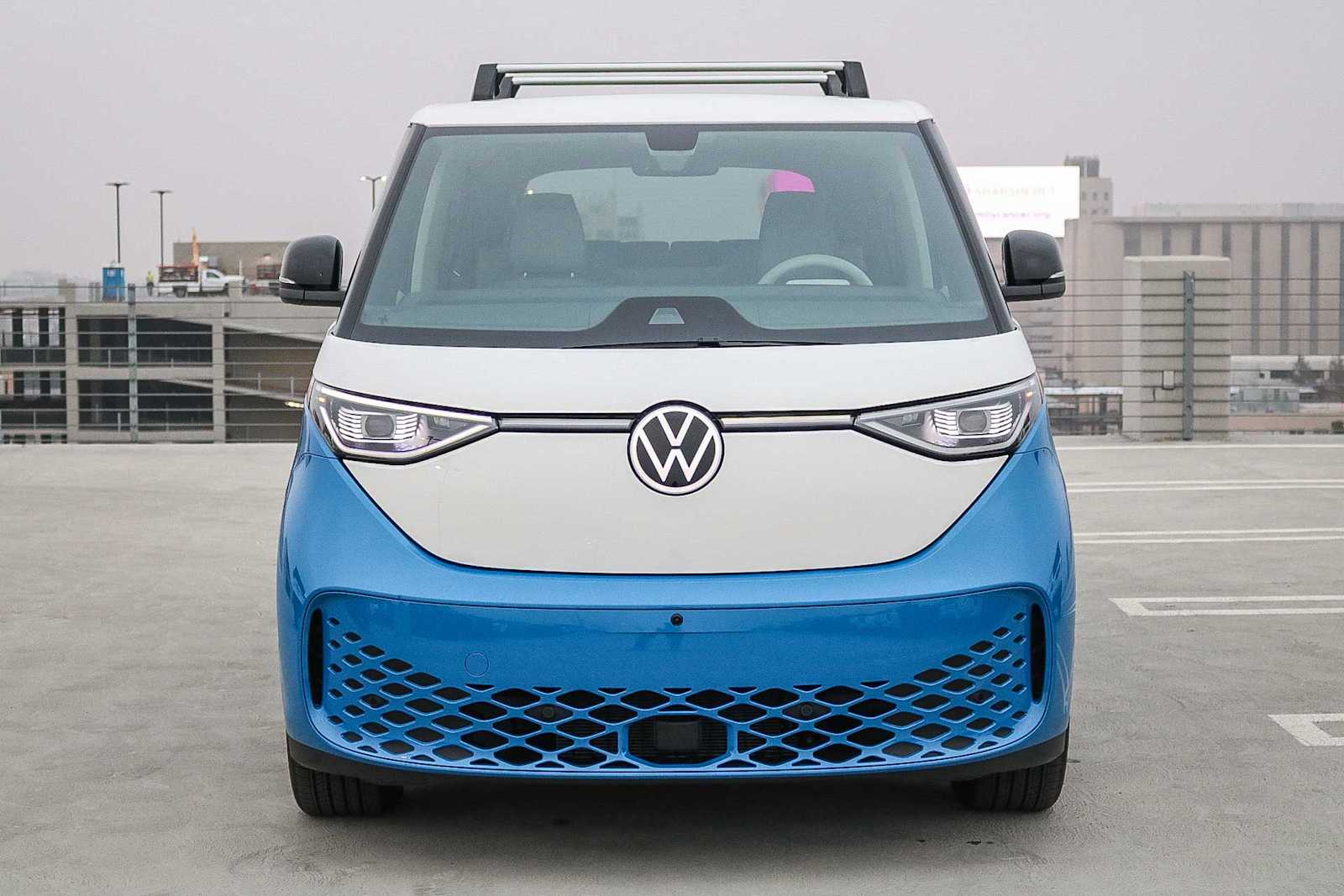 2025 Volkswagen ID. Buzz photo 2