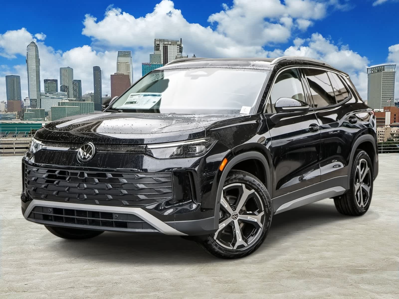 Thumbnail: 2026 Volkswagen Tiguan - 1