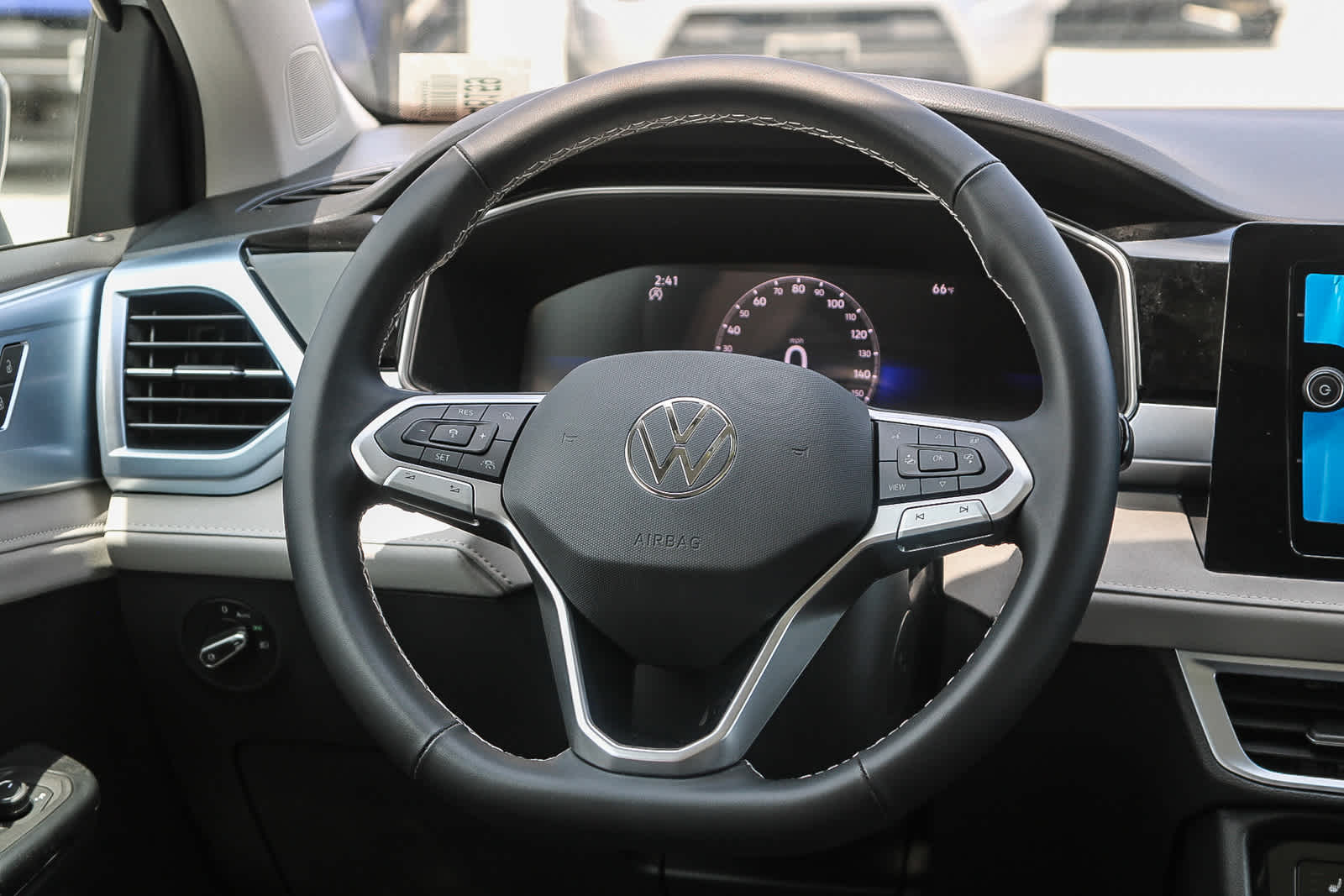 Thumbnail: 2025 Volkswagen Taos - 30