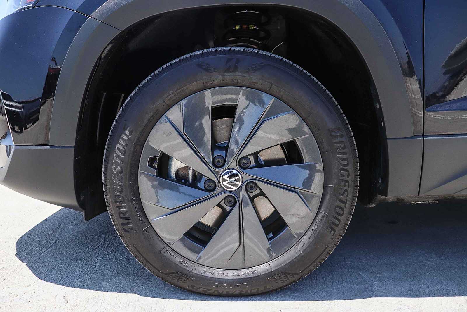 Thumbnail: 2025 Volkswagen Taos - 11
