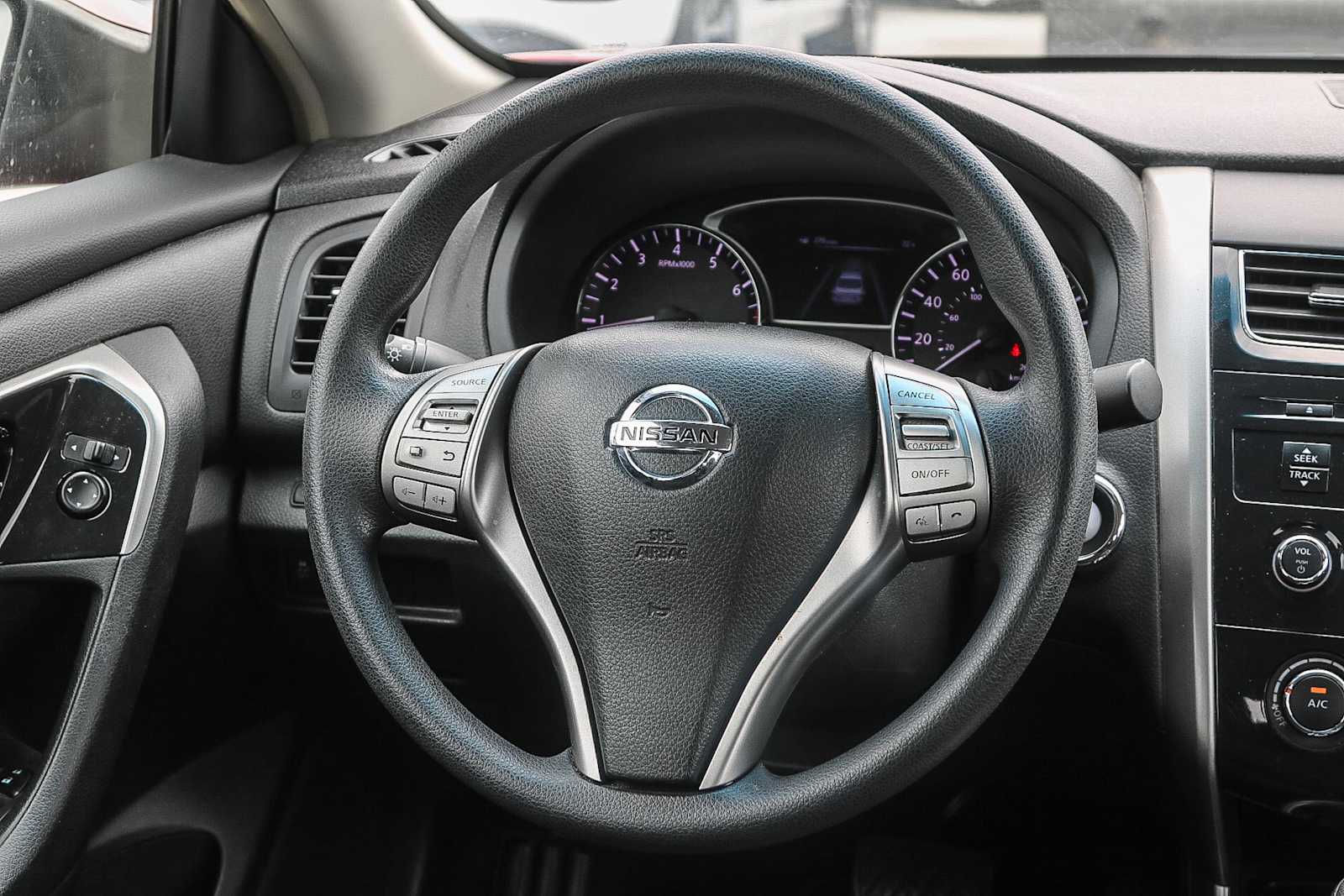 Thumbnail: 2013 Nissan Altima - 17