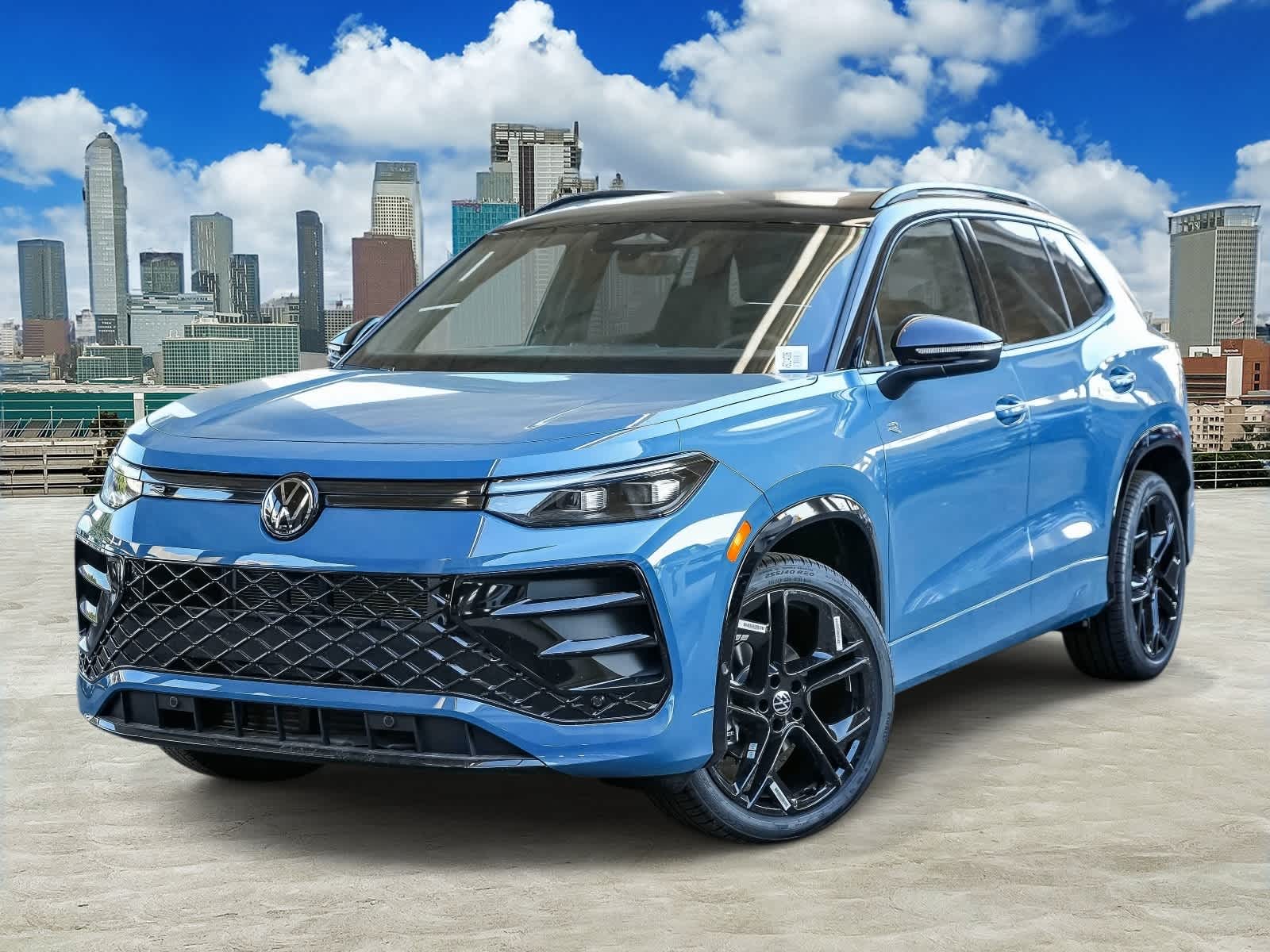 Thumbnail: 2026 Volkswagen Tiguan - 1