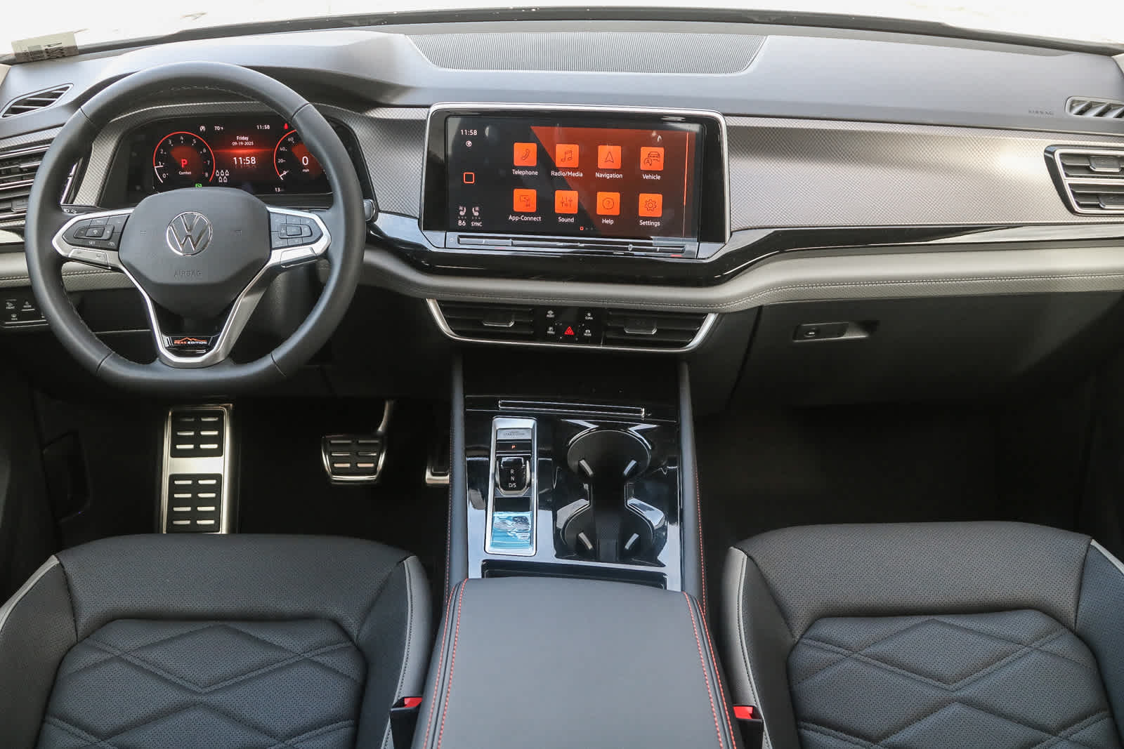 Thumbnail: 2025 Volkswagen Atlas - 14