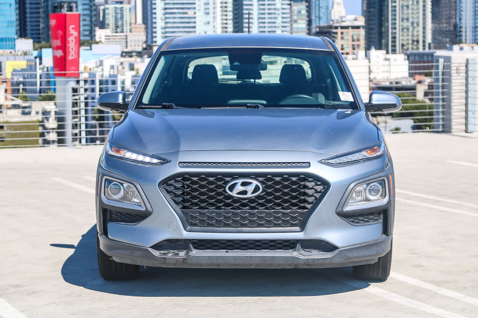 2021 Hyundai Kona SE photo 2