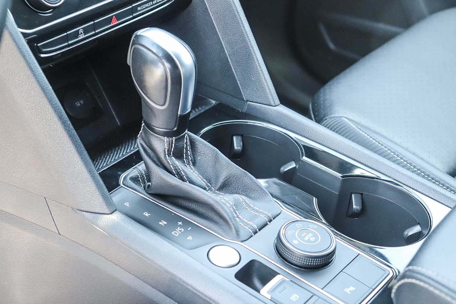 Thumbnail: 2022 Volkswagen Atlas - 17