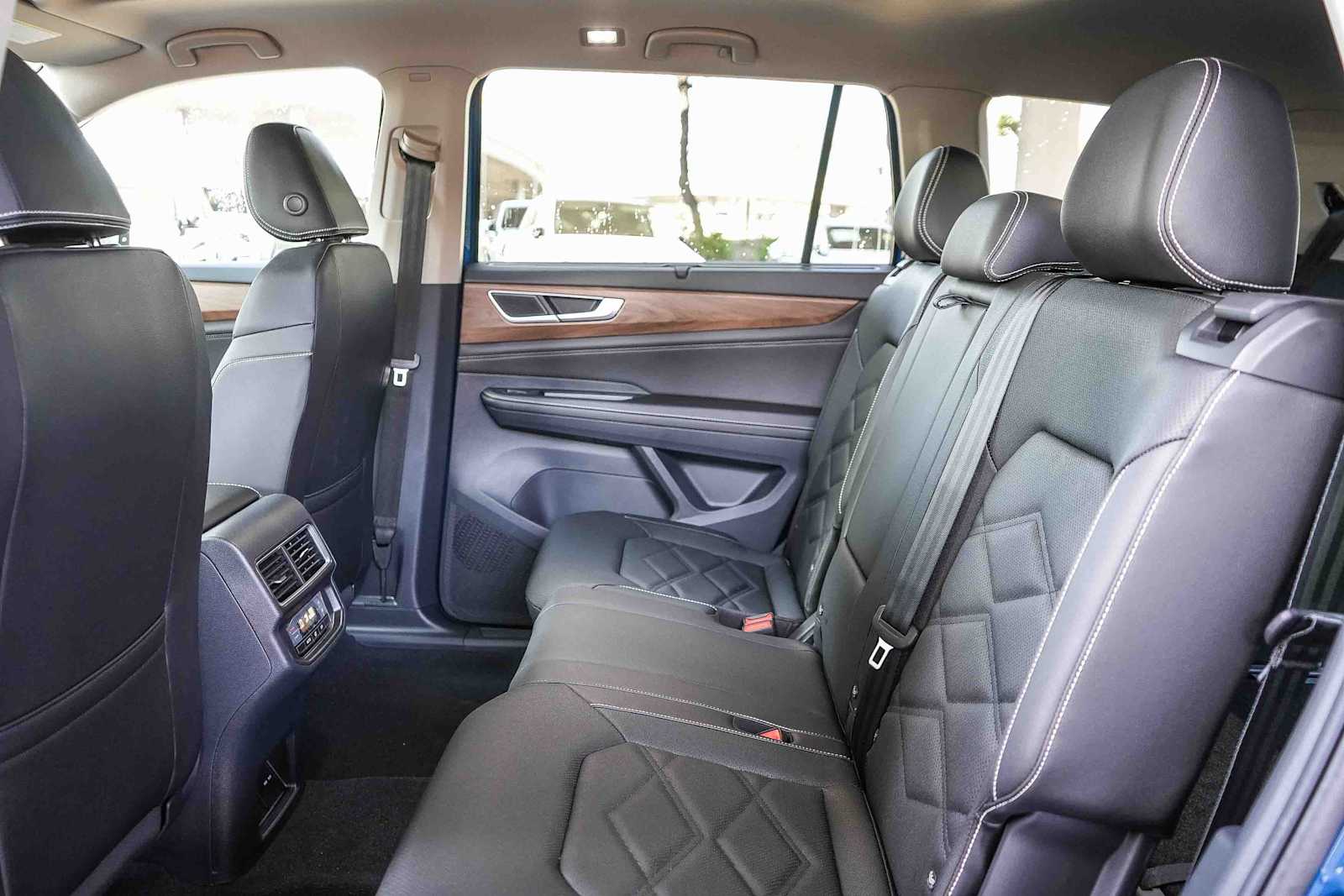 Thumbnail: 2026 Volkswagen Atlas - 20