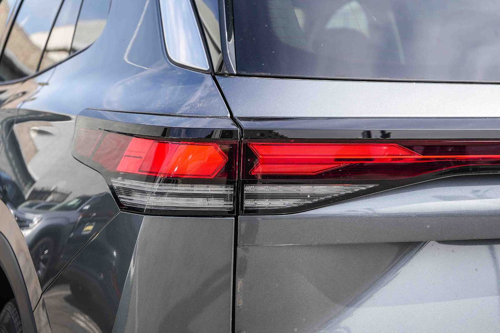Thumbnail: 2026 Volkswagen Tiguan - 9