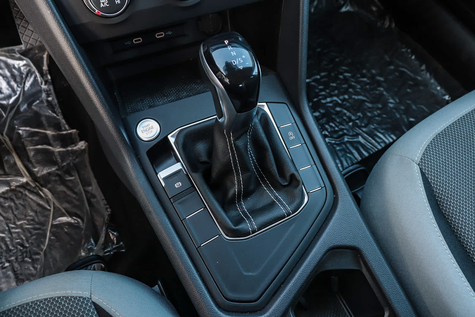 Thumbnail: 2022 Volkswagen Taos - 20