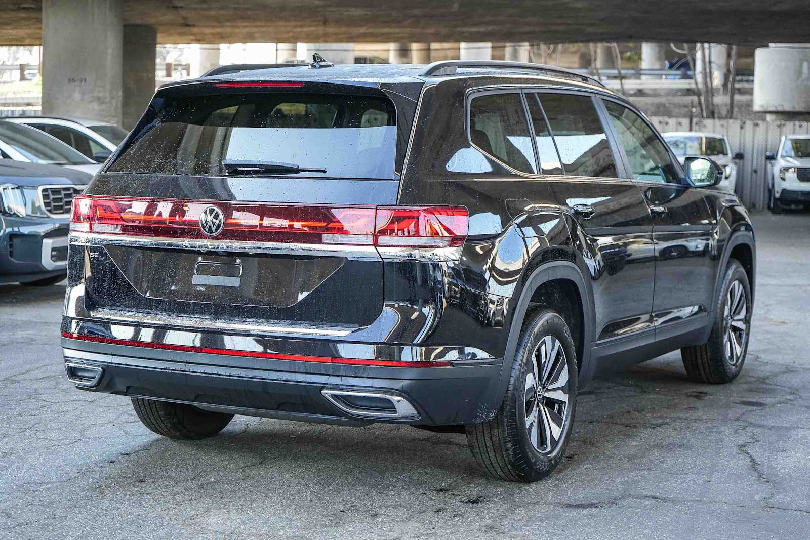 Thumbnail: 2026 Volkswagen Atlas - 6