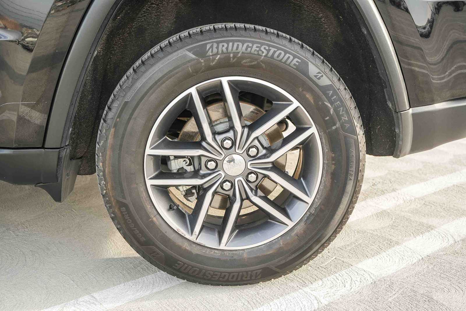 Thumbnail: 2018 Jeep Grand Cherokee - 10