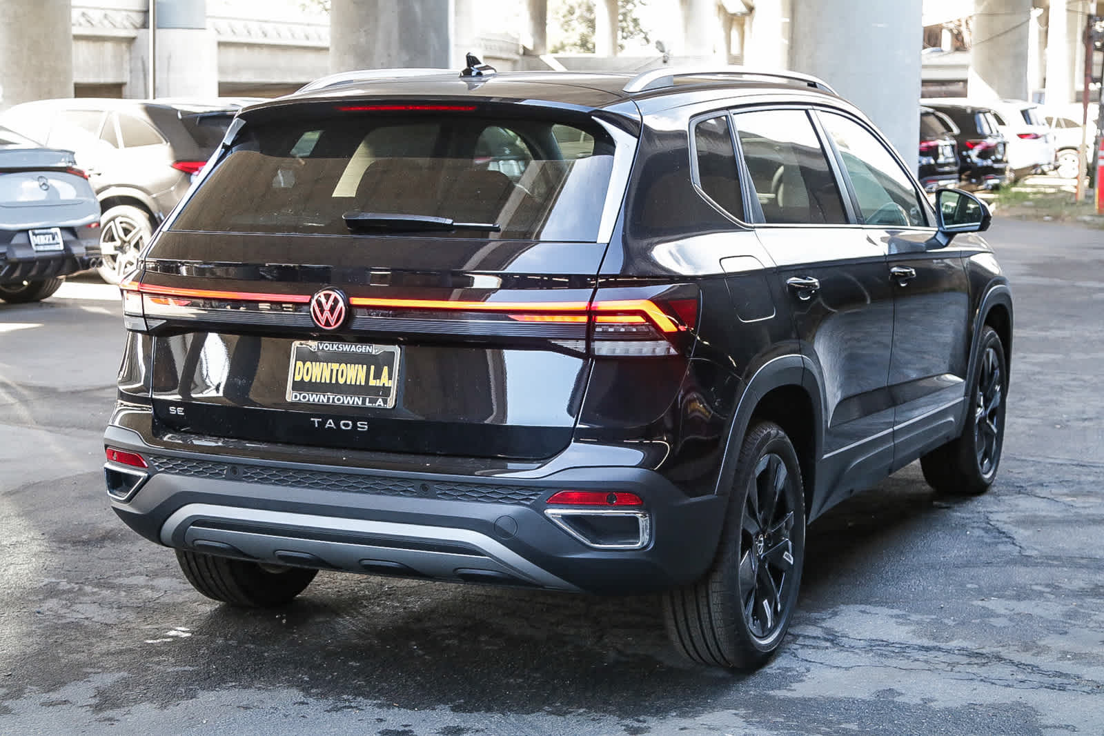 Thumbnail: 2025 Volkswagen Taos - 6