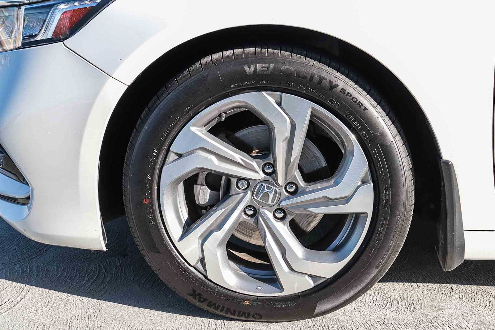 Thumbnail: 2019 Honda Accord - 11