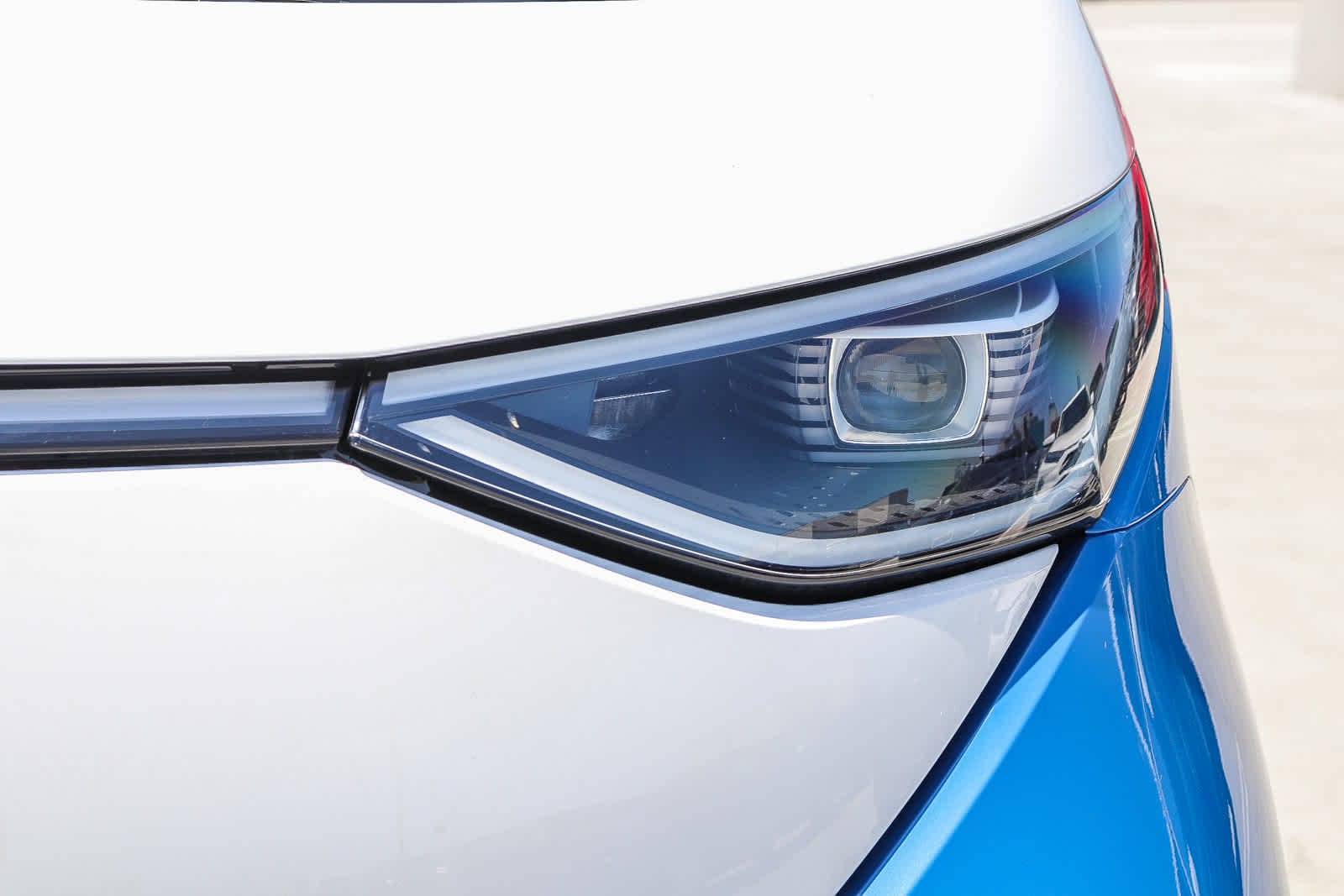 Thumbnail: 2025 Volkswagen ID.Buzz - 9