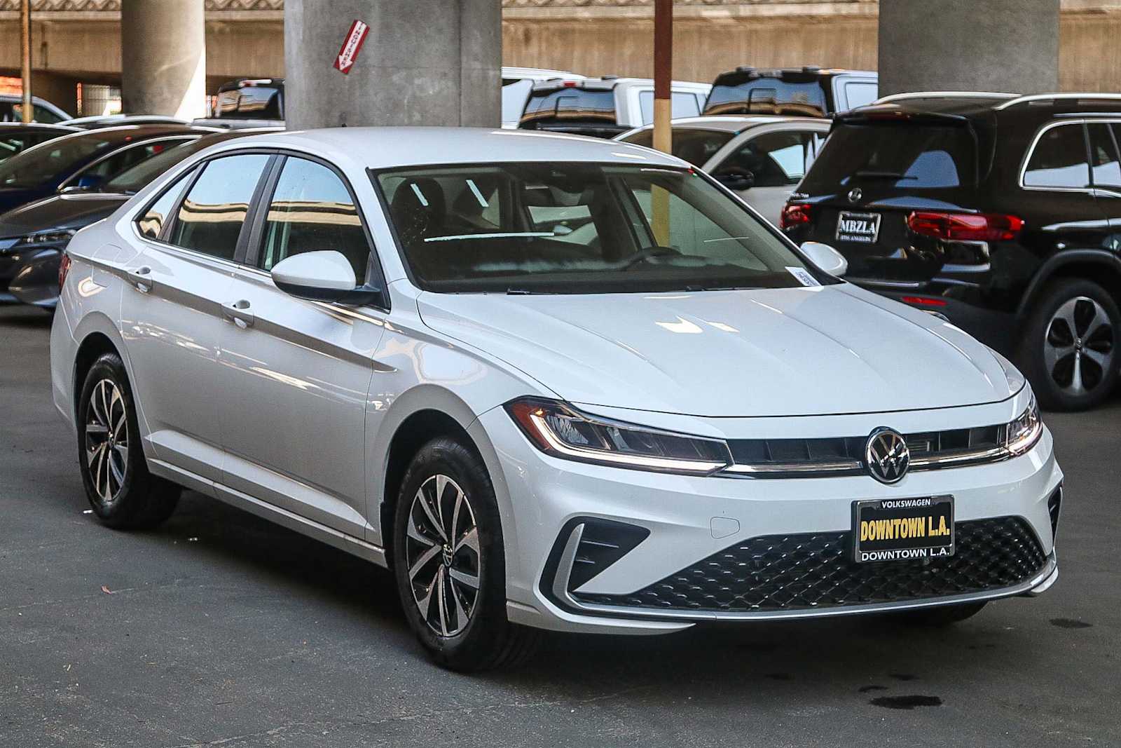 Thumbnail: 2025 Volkswagen Jetta - 3