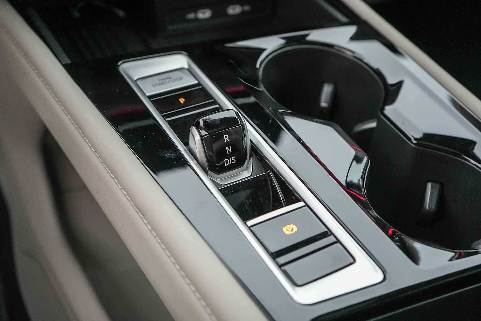 Thumbnail: 2025 Volkswagen Atlas - 22