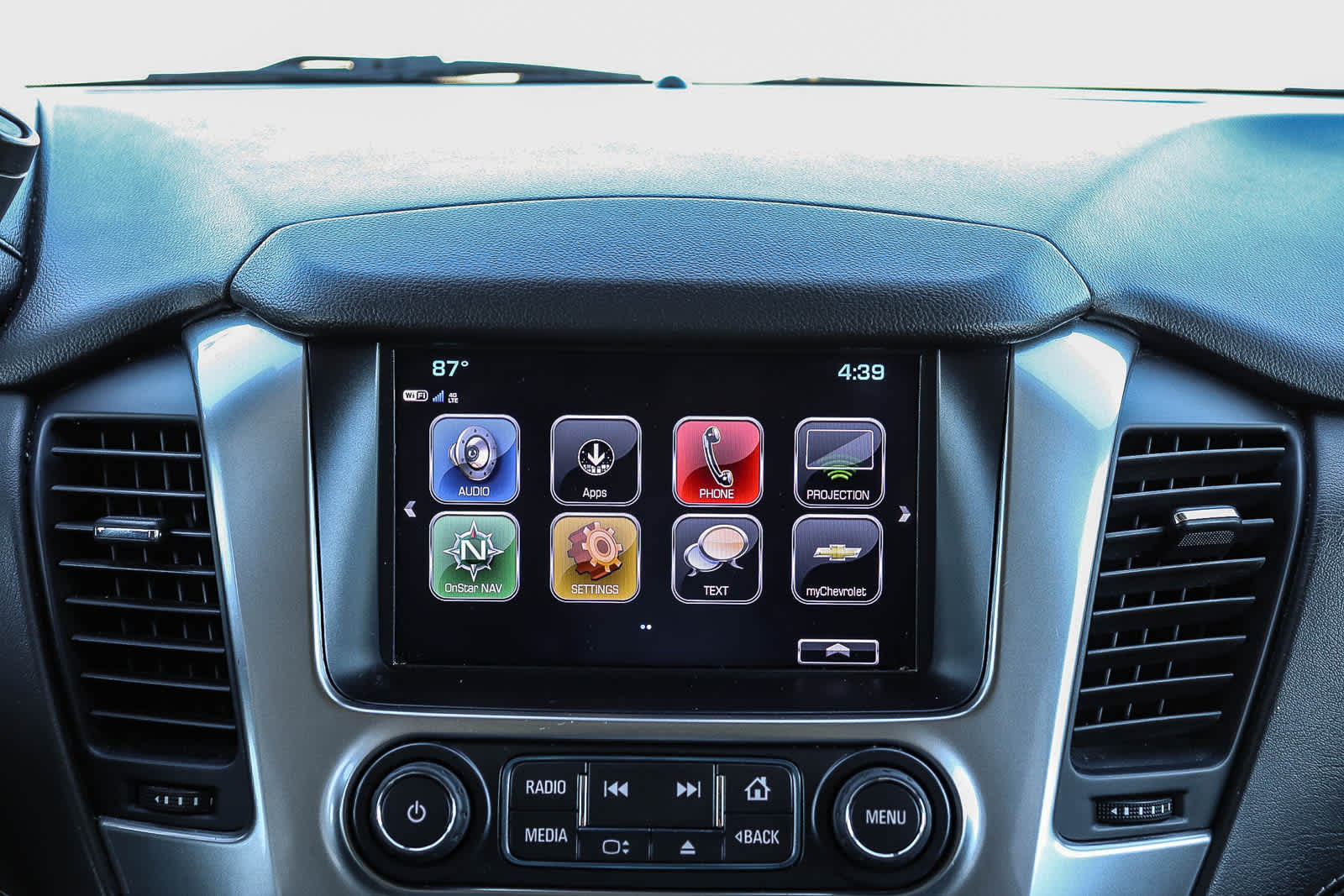 Thumbnail: 2020 Chevrolet Tahoe - 14