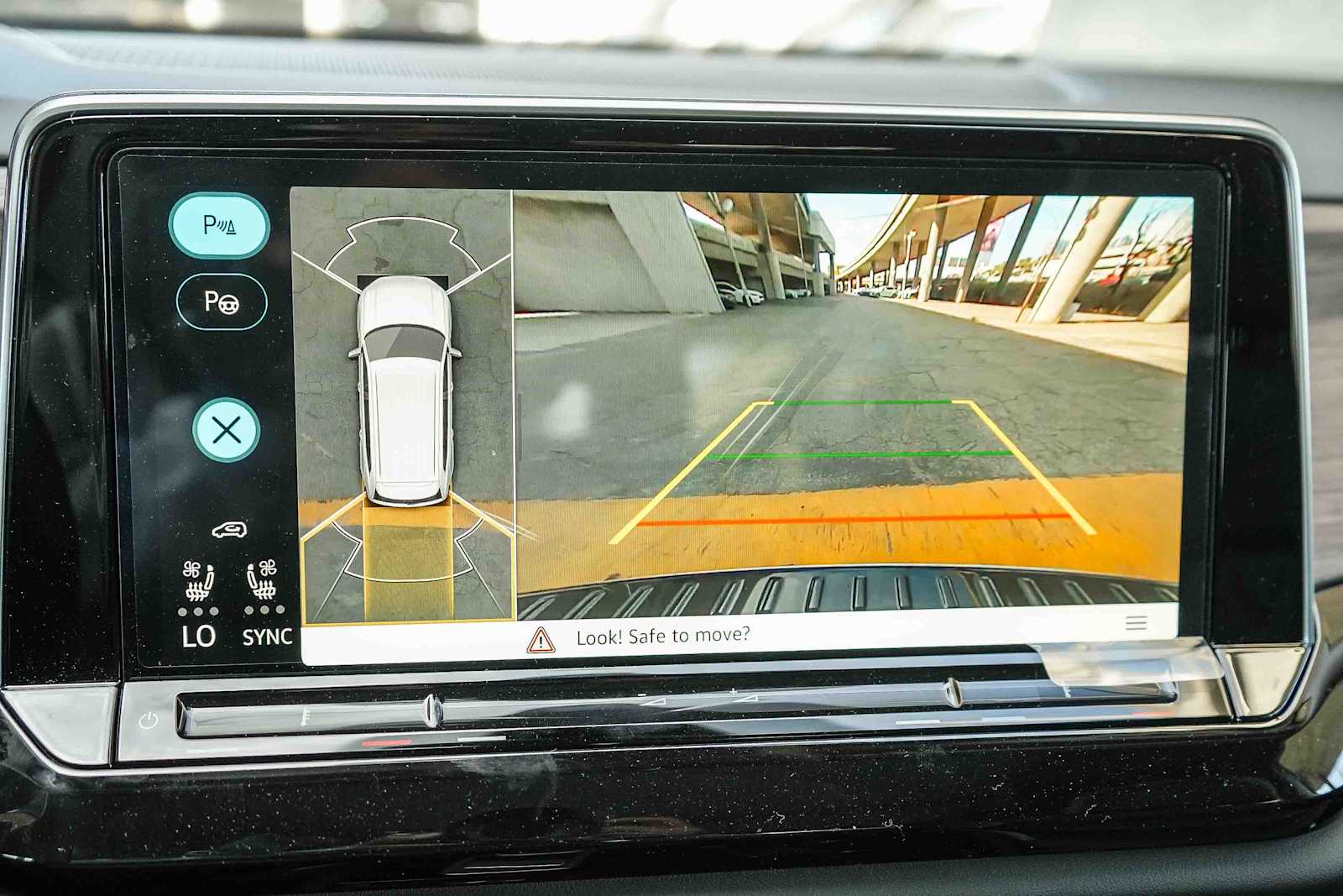 Thumbnail: 2026 Volkswagen Atlas - 25