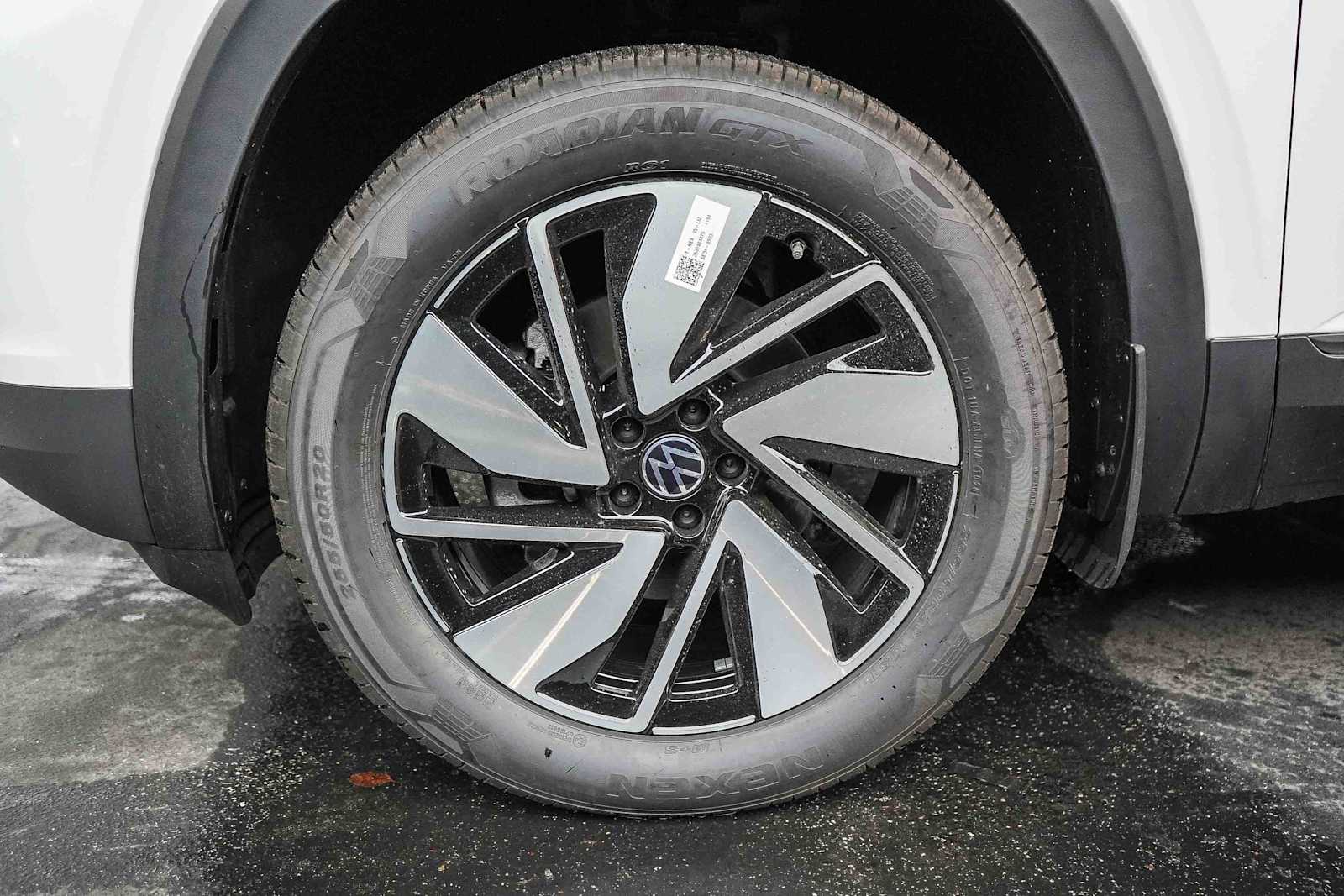 Thumbnail: 2026 Volkswagen Atlas - 11