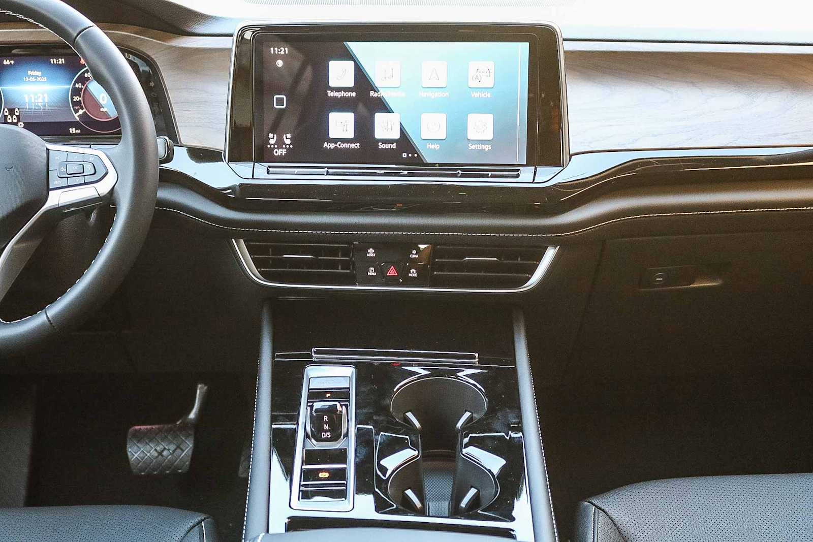 Thumbnail: 2026 Volkswagen Atlas - 13