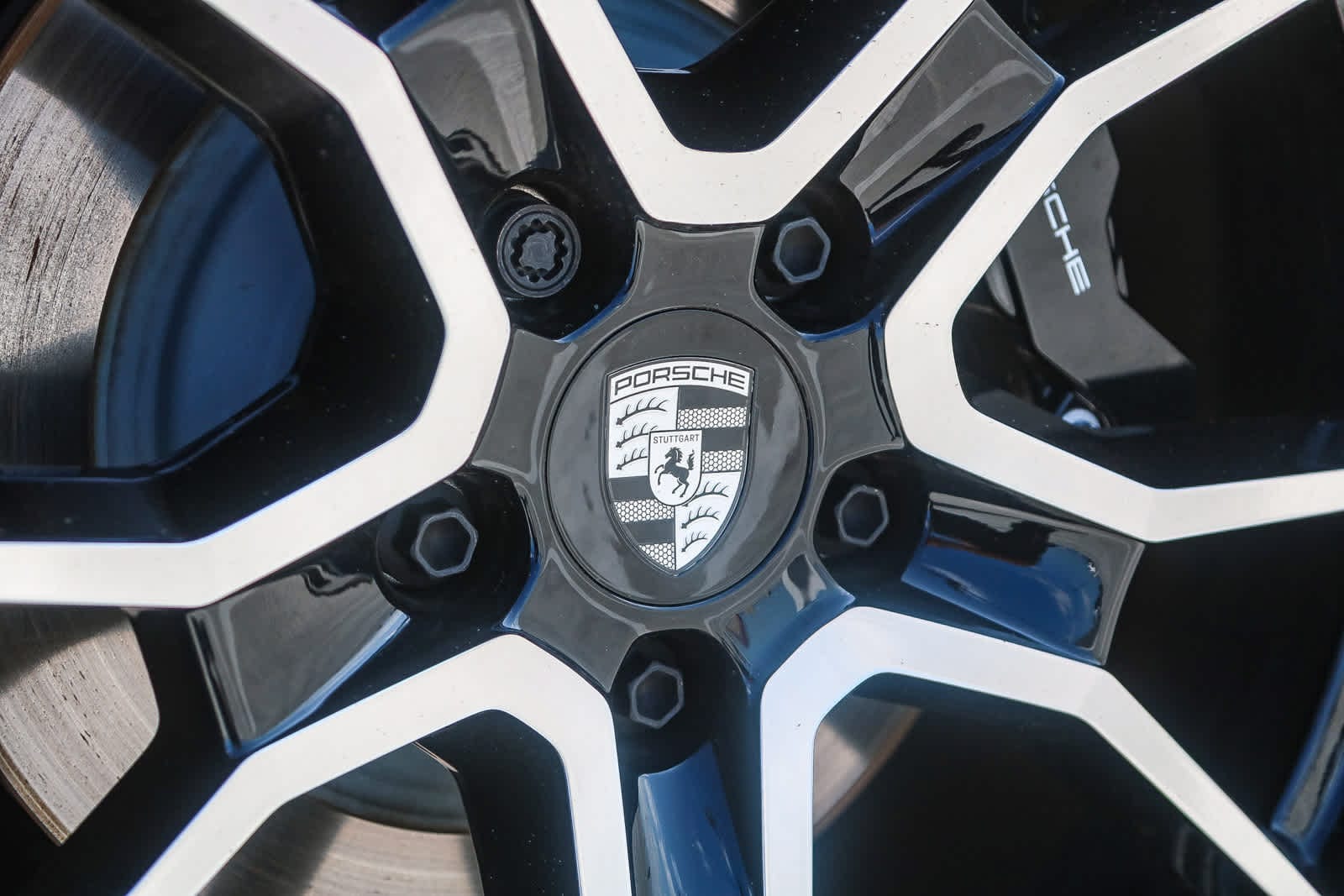 Thumbnail: 2025 Porsche Taycan - 14