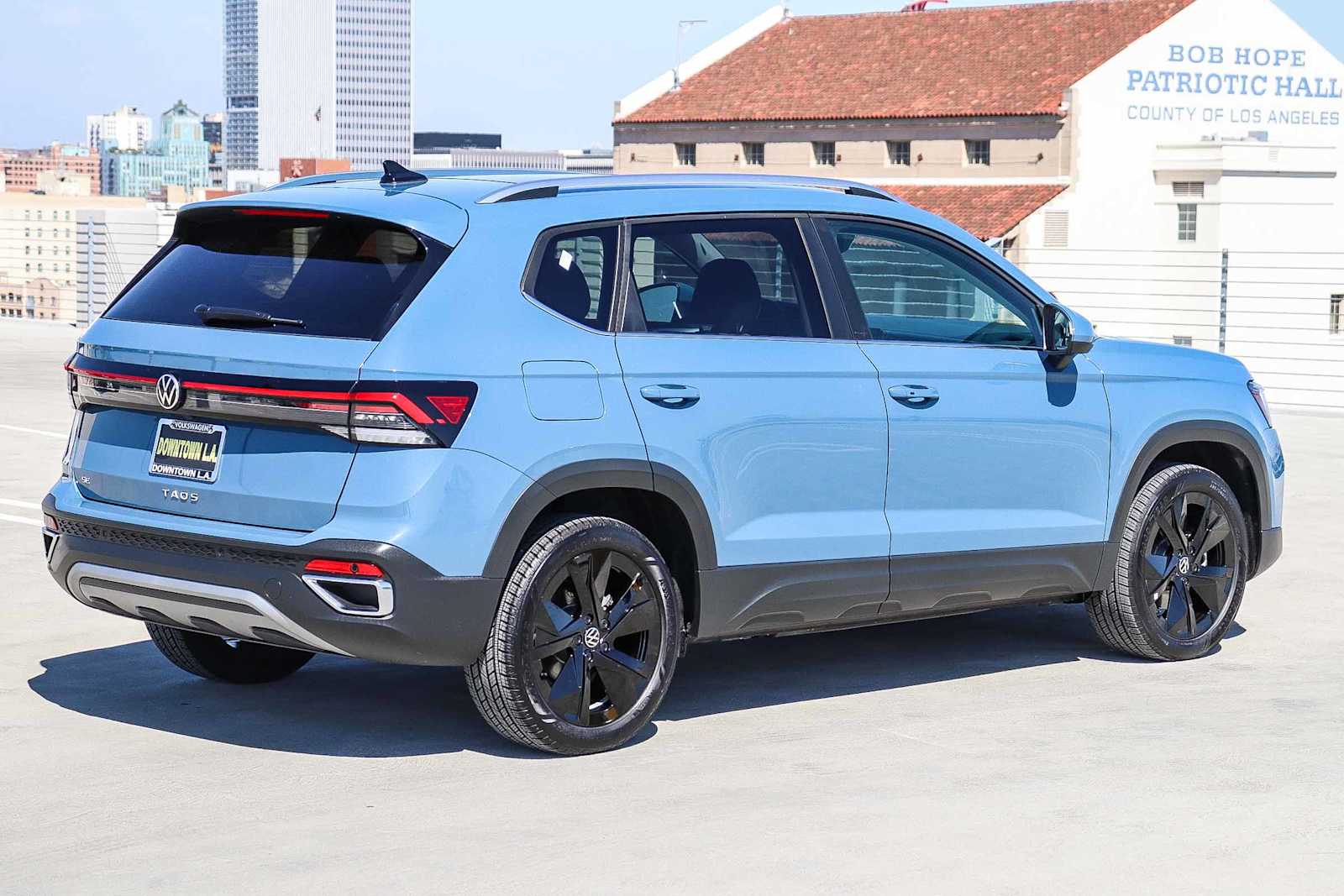 Thumbnail: 2025 Volkswagen Taos - 4