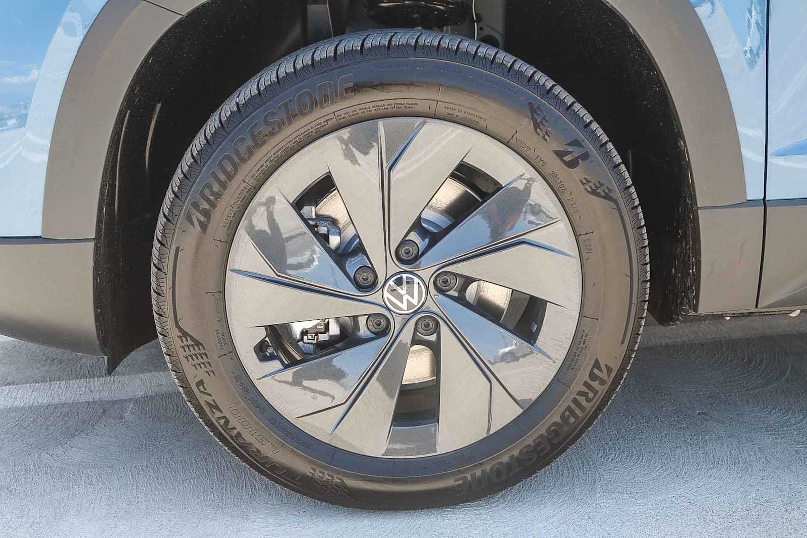 Thumbnail: 2025 Volkswagen Taos - 11